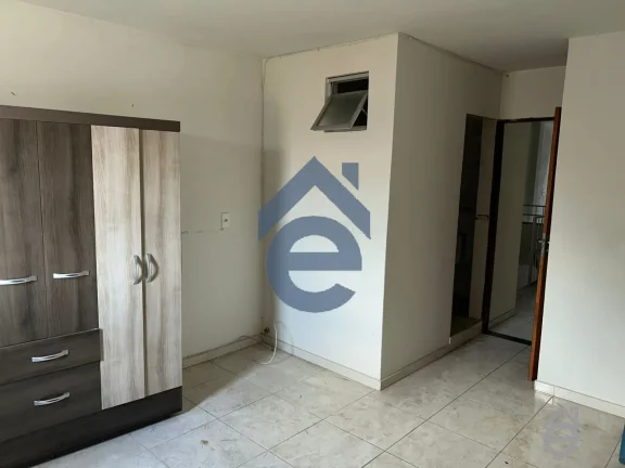 Imagem Casa para Aluguel no Vergel do Lago, sobrado com 3/4, todos 3 suítes, ótimo loca