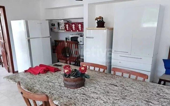 Imagem Casa com 4 dormitórios à venda, 300 m² por R$ 750.000,00 - Guriri - Cabo Frio/RJ
