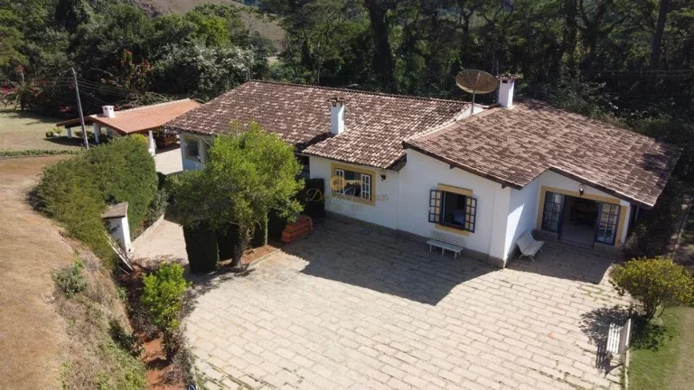 Imagem Casa para Venda em Teresópolis / RJ no bairro Granja Mafra