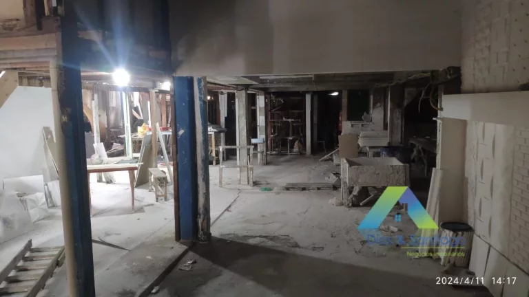 Imagem Casa 2 quartos e Salão 300 metros e vaga para 10 carros