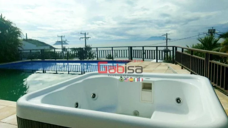 Imagem Casa com 5 dormitórios à venda, 230 m² por R$ 2.450.000 - Geribá - Armação dos Búzios/RJ
