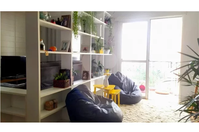 Imagem Apartamento à venda com 3 quartos, sendo 1 suíte, no condomínio Vila Toscana, São Paulo - SP