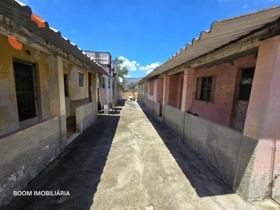 Imagem Casa com 1 dormitório à venda, 235 m² por R$ 330.000,00 - Cerâmica - Nova Iguaçu/RJ