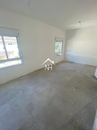 Imagem Casa em condomínio fechado com 3 suítes, 2 vagas na Ganja Viana.