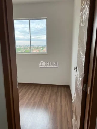 Imagem Apartamento para alugar no Condomínio Park Novo Horizonte, no bairro Paraíso, Uberaba - 2 Dormitórios - Piscina e Portaria 24 Hrs
