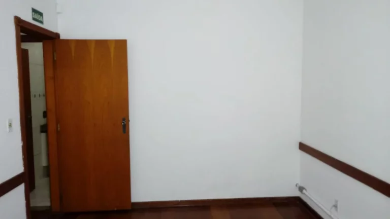 Imagem Apartamento em edifício misto no Itaim Bibi