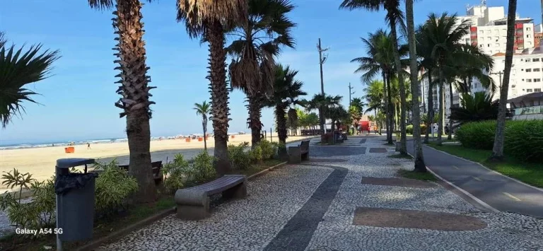 Imagem Casa à Venda em Aviação, Praia Grande - SP