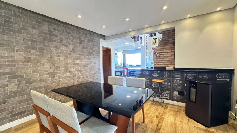 Imagem Apartamento com 3 dormitórios à venda, 230 m² por R$ 1.700.000,00 - José Menino - Santos/SP