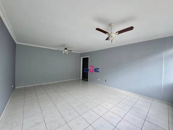Imagem Apartamento com 3 dormitórios sendo 1 suite e dep completa deempragada na quadra da praia à venda, 137 m² por R$ 790.000 - Gonzaga - Santos/SP