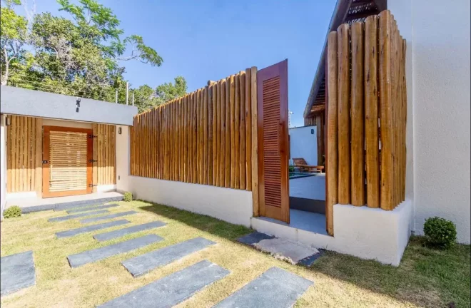 Imagem LINDA RESIDÊNCIA DE ALTO PADRÃO Á VENDA DE PORTEIRA FECHADA EM CONDOMINIO EM ARRAIAL D'ÁJUDA - PORTO SEGURO - BAHIA
