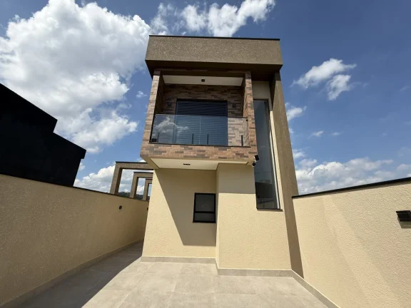 Casa Alto Padrão com Piscina e Salão, Nova Jaguari SP
