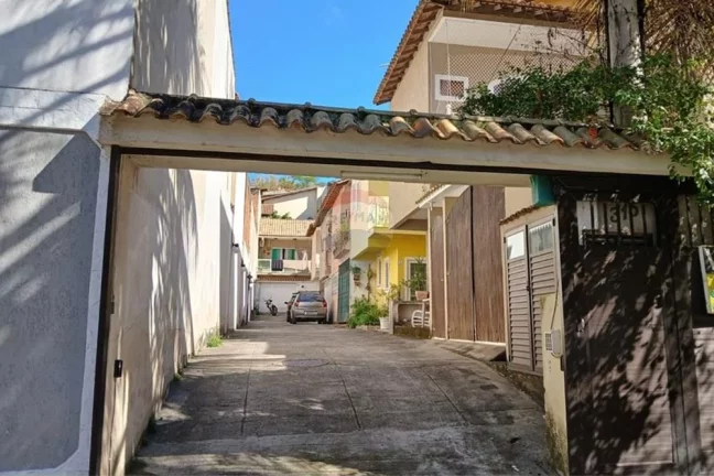 Imagem Casa com 2 quartos, 87m² á venda em vila Valqueire, Rio de Janeiro.