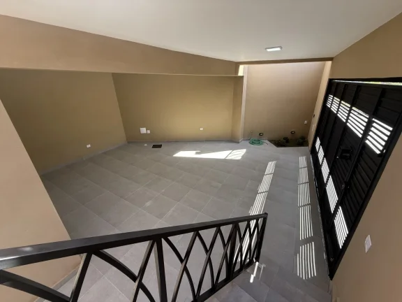 Imagem Casa de Esquina com Vista pra Mata - Portal dos Ipês
