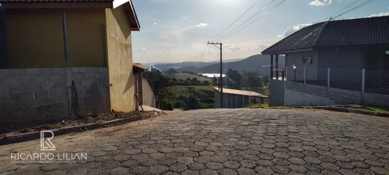 Imagem Oportunidade imperdível! Terreno de condomínio em Atibaia com vista deslumbrante e infraestrutura completa!