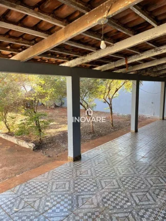 Imagem Casa com 3 dormitórios para alugar, 152 m² por R$ 1.500,00/mês - Cidade Jardim - Itumbiara/GO