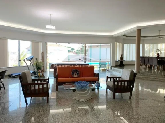 Imagem Casa para venda no Parque Taquaral em Campinas S.P.

Belíssima casa térrea com área construída d...