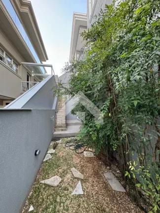 Imagem Casa de Condomínio em Tamboré - Santana de Parnaíba