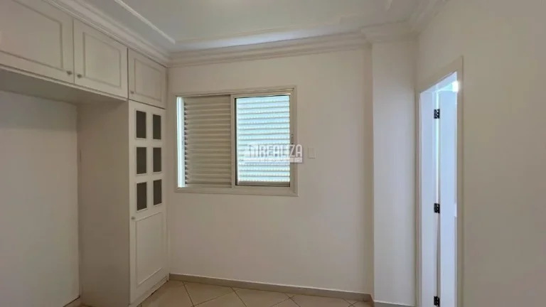 Imagem Apartamento com 3 suítes e área de lazer no bairro Mercês em Uberaba