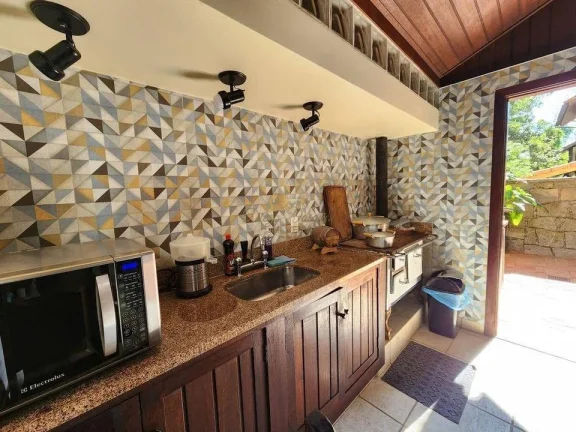 Imagem Casa em Condomínio para Venda em Teresópolis / RJ no bairro Granja Guarani
