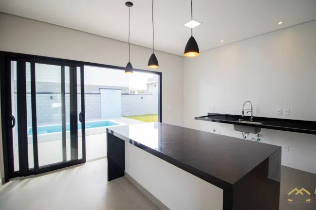Imagem Casa térrea em condomínio à venda com 3 quartos no Jardim Celeste, em Jundiaí