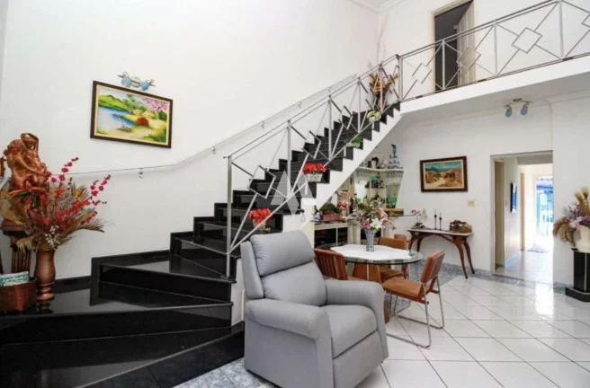 Imagem Casa isolada á venda em Santos !