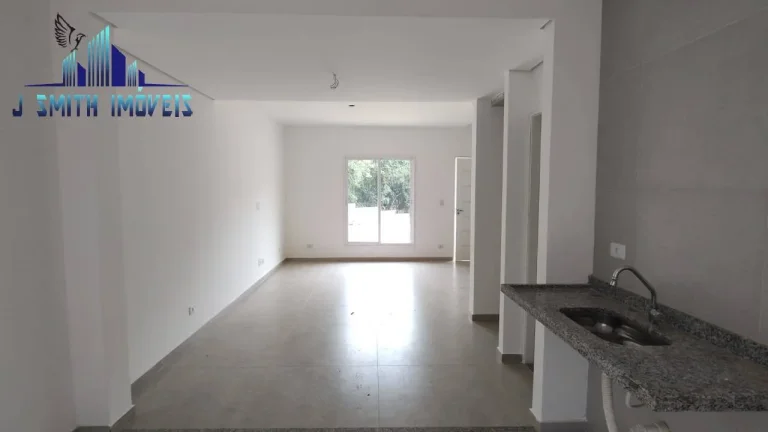 Imagem CASA 2 SUÍTES, 75m², 2 VAGAS, CONDOMÍNIO LAZER COMPLETO. KM 26 DA RAPOSO