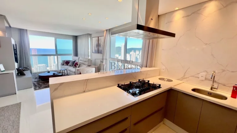 Imagem Apartamento com 3 suítes à venda no Centro de Balneário Camboriú/SC