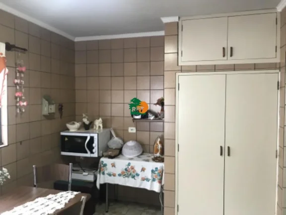 Imagem Casa para Venda em Mairinque, Centro, 3 dormitórios, 3 suítes, 1 banheiro, 2 vagas