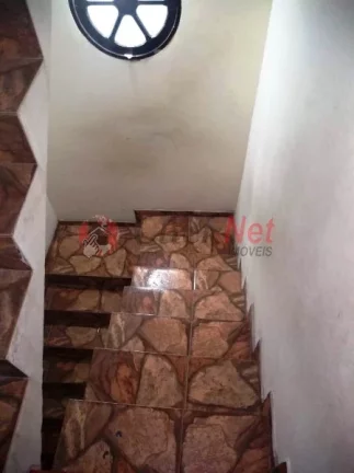 Imagem Sobrado 3 dorms c/ suite ,varanda , Quintal grande, Edícula, 2 vagas bairro Jardim Las Vegas em Santo André.