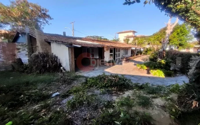 Imagem Casa a venda pra reforma com 750 metros quadrados - Ogiva - Cabo Frio