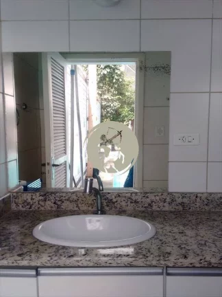 Imagem Sobrado a venda em bairro nobre em Santos