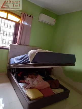 Imagem Espetacular casa à venda em Praia Grande-SP, Boqueirão: 3 quartos, 1 suíte, 1 sala, 3 banheiros, 3 vagas de garagem, 193m².