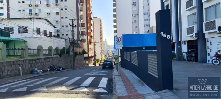 Imagem Sala Comercial Térrea de 70m² para Locação no EJB
