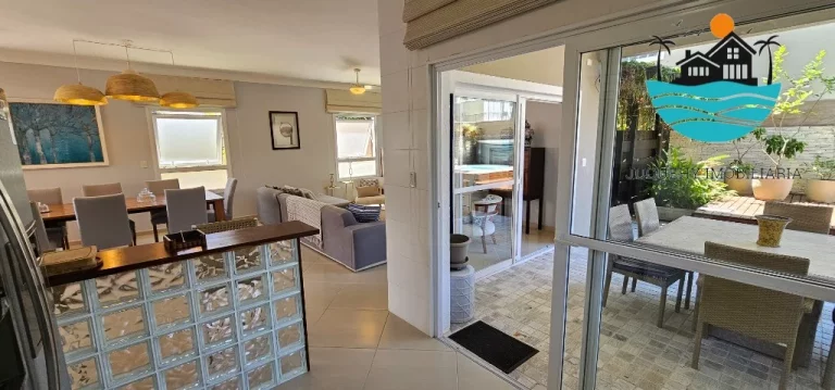 Imagem Casa alugar Juquehy - Condomínio pé na areia, Aluguel Anual, com 4 suítes, piscina e churrasqueira privativa, máx. 12 pessoas | Juquehy Imobiliária