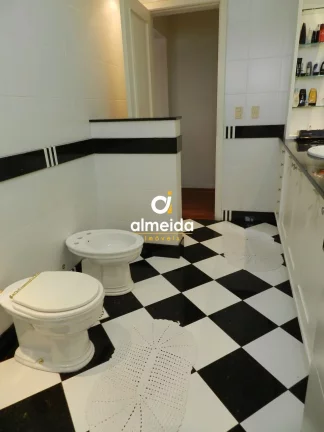 Imagem Casa 5 dormitórios à venda Patronato Santa Maria/RS