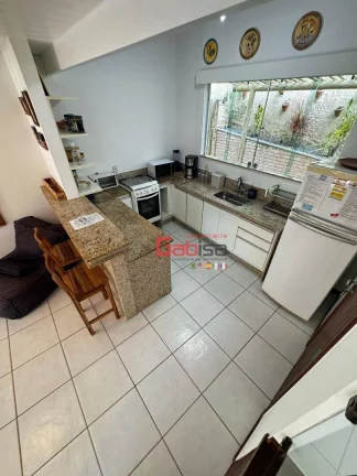 Imagem Casa com 2 dormitórios à venda, 86 m² por R$ 980.000,00 - Praia Brava - Armação dos Búzios/RJ