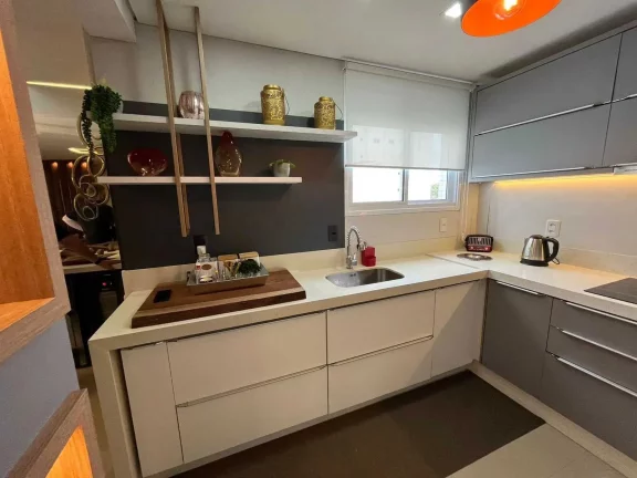 Imagem Apartamento alto padrão com 3 suítes e 3 vagas de garagem em Balneário Camboriú/SC