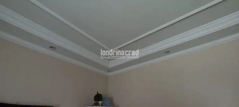 Imagem Casa à venda 3 Quartos, 1 Suite, 4 Vagas, Jardim Acapulco, Londrina - PR
