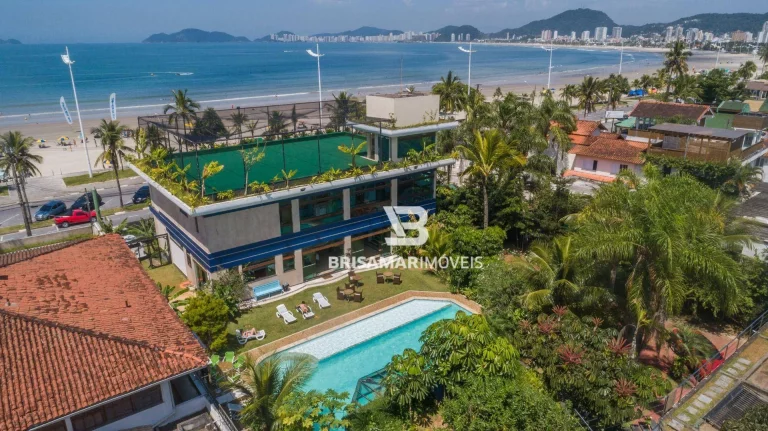 Imagem Praia da Enseada** Linda Mansão Frente Total Para o Mar**, Altíssimo Padrão, 6 Garagens, Piscina, Churrasqueira, Lago etc.. TOP!