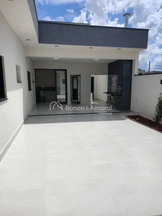 Imagem Esta casa térrea de 166 metros quadrados é uma joia de elegância e conforto. Com três quartos, s...