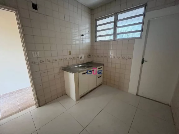 Imagem Apartamento com 2 dormitórios à venda, 69 m² por R$ 260.000,00 - Vila Matias - Santos/SP