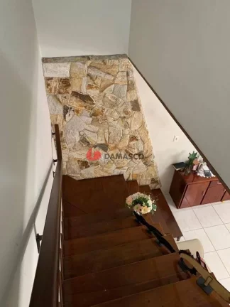 Imagem Sobrado à venda 3 Quartos, 2 Vagas, 217M², Santa Maria, São Caetano do Sul - SP