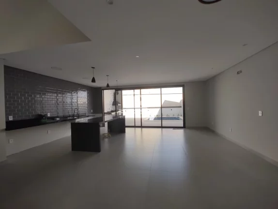Imagem Casa em condomínio fechado à em Sorocaba-SP! Casa nova com 3 suítes, piscina e área gourmet