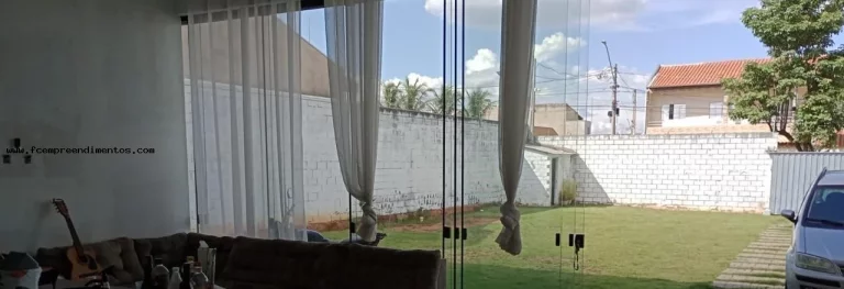 Imagem Casa / Sobrado para Venda em Paulínia, Jardim Planalto, 2 dormitórios, 2 banheiros, 4 vagas