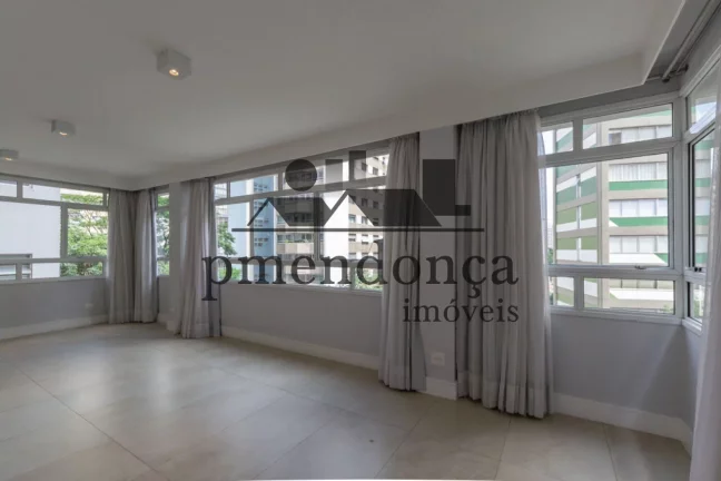 Imagem Apartamento na Rua Conselheiro Brotero com 3 quartos (1 suíte) e 2 vagas, 164 m² todo reformado