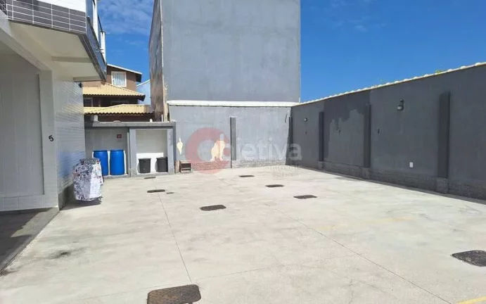 Imagem Apartamento de 2 quartos á venda em frente a Praia do Foguete em Cabo Frio.