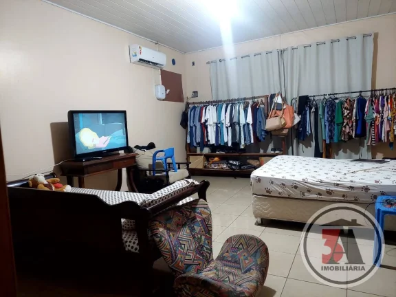 Imagem Casa a venda em excelente localização
