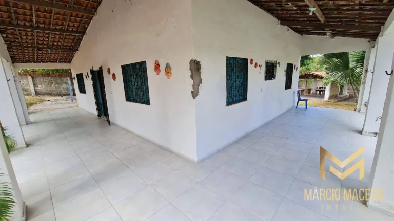 Imagem Terreno à venda, 2438 m² por R$ 850.000,00 - Centro - Paracuru/CE