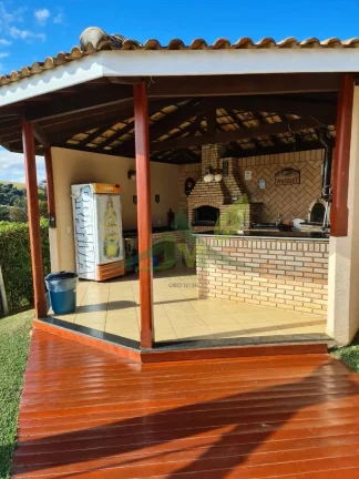 Imagem Linda Casa à Venda em Condomínio Beira Represa Piracaia