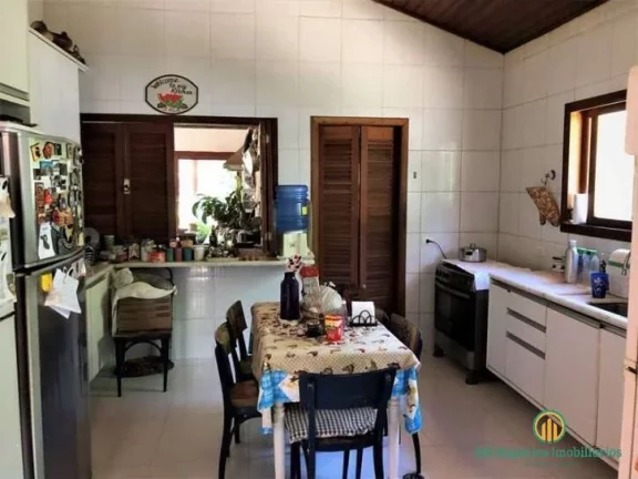 Imagem Cond. Renoir II e III - TÉRREA! 4 suítes, piscina, vista p/ verde!